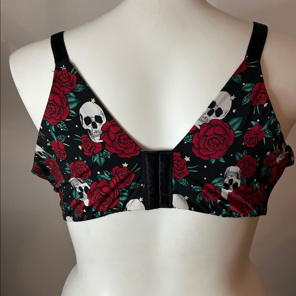 Torrid Curve Bra - Picture 3 of 4